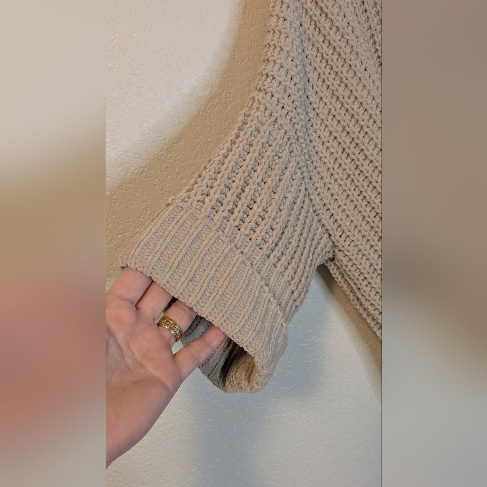 POL Short Sleeve, Chunky Knit Sweater - Picture 6 of 7